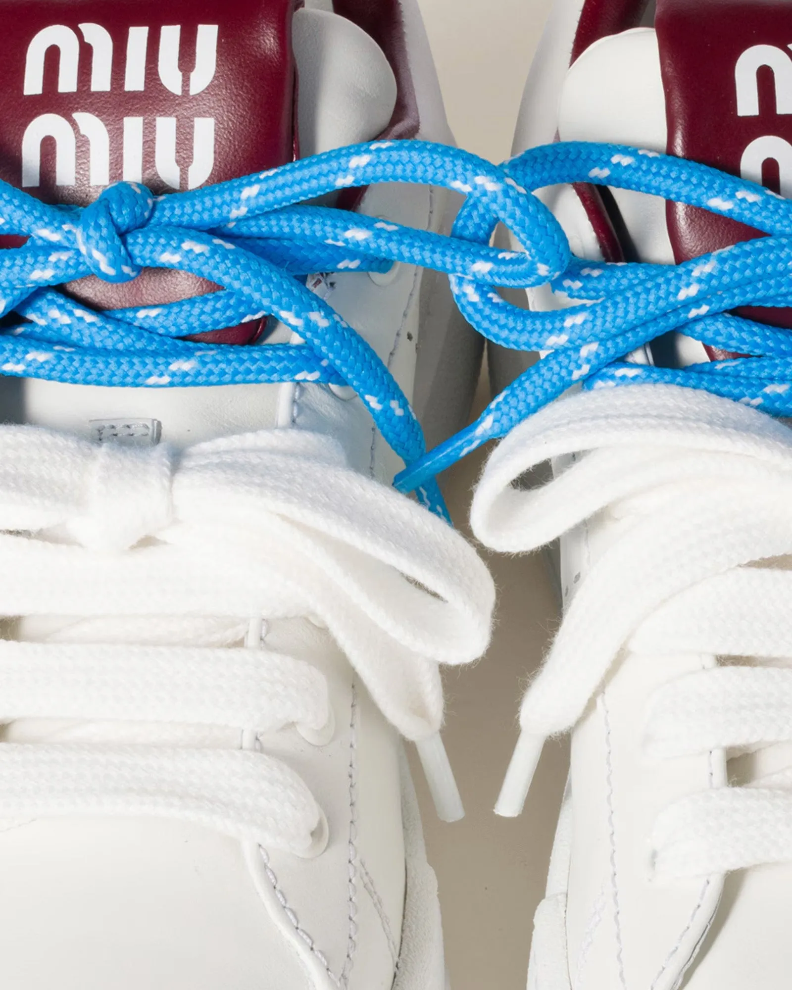 Double Laces Leather White / Crimson Low Top Sneakers