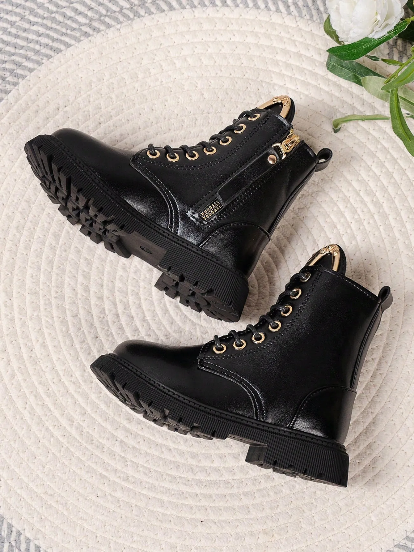 Girls Metal Decor Side Zipper Boots