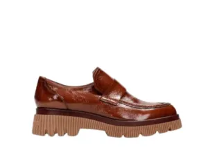 Hispanitas HI222285 Tan patent loafer