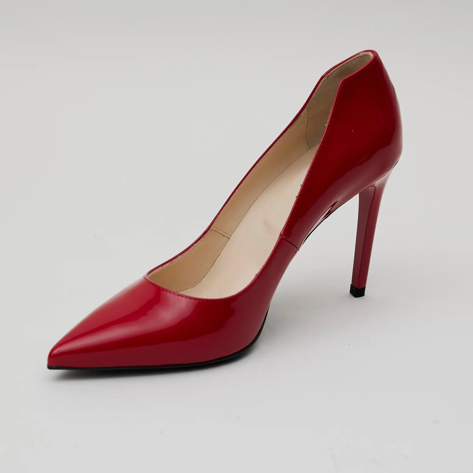 NeroGiardini Red Patent Leather Court Shoes