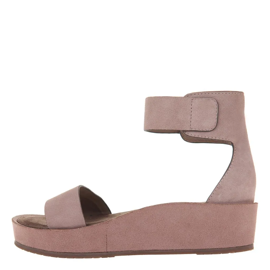 RENZI in PECAN Wedge Sandals