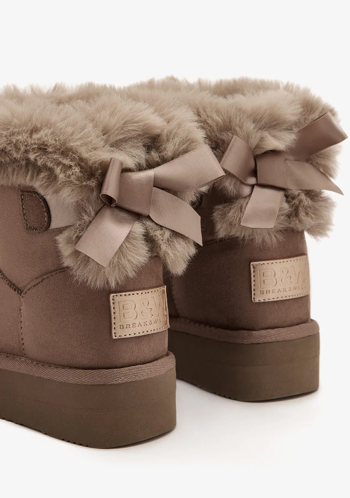 Taupe Fur Australian Boots Water Repellent B&W