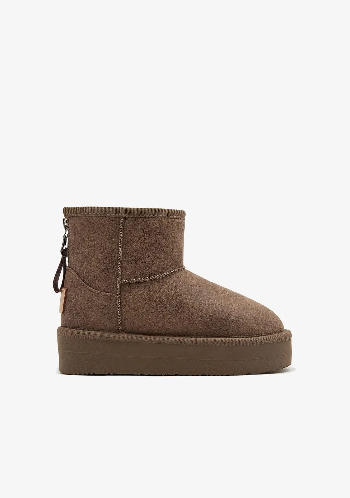 Taupe Zipper Australian Boots B&W