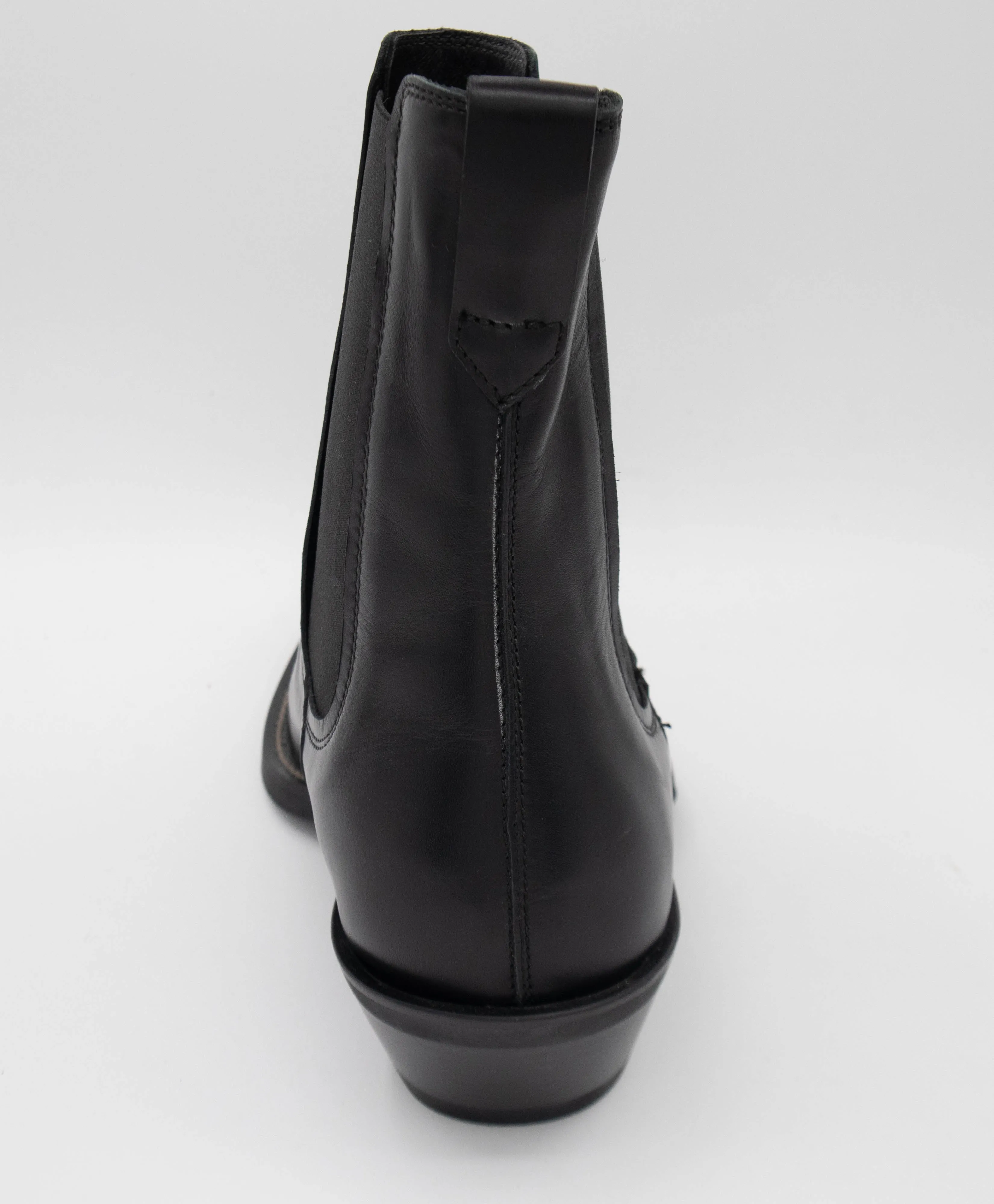 Tods Mens Heeled Leather Chelsea Boots in Black