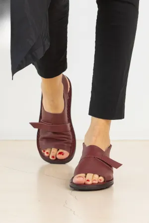 TRIPPEN SANDALS WINE